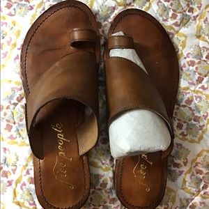 🐆Sale! Free People sandal